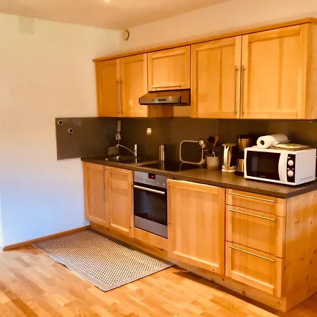 Almhof Laesser Guest house 3*