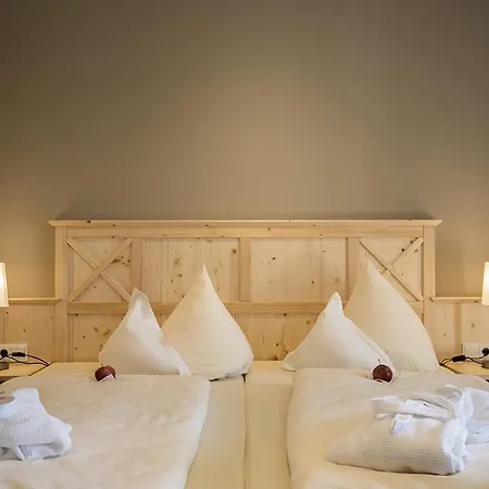Almhof Laesser Guest house