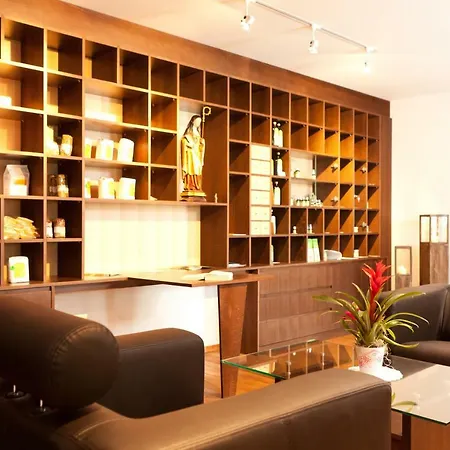 Almhof Laesser Guest house 3*